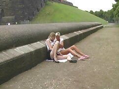 Haley Reed et Ana Rose font plaisir à un veinard je voudrais voir un film porno français sur le canapé