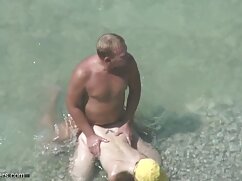 Petite fille aux seins suce pornoenfrancais une bite bien dure