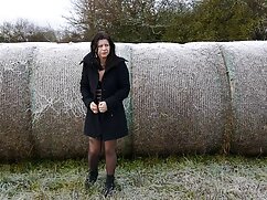 Odette Delacroix prend une bite noire géante porno en français film dans sa chatte serrée