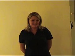 Vêtus de bas noirs Kyler film porno francais en streaming Quinn et Aidra Fox baisent avec un gode au lit