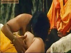 Salope aux x français porno cheveux noirs se fait baiser pour de l'argent