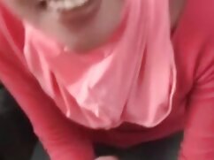 Riley June  prend une éjaculation désordonnée sur son visage
