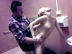 Babe tatouée aux cheveux je veux un film porno français roux suce une bite