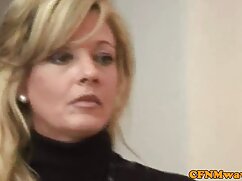 Une fille en chaleur se fait baiser dans la cuisine