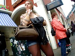 Penny  mature blonde buffs sa fente humide