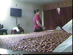 Masseur en chaleur fait film francais porno gicler une brune comme une folle
