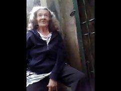 Superbe fille pôrno francais se fait baiser dans la nature