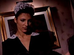 Ariana Marie baise le  patron pour obtenir le travail