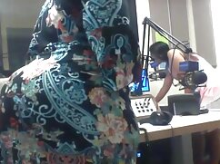 La teen blonde tatouée Marilyn Moore se fait ravir son coochie