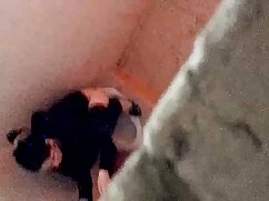 Bimbo au corps mince baisée  par son cousin excité